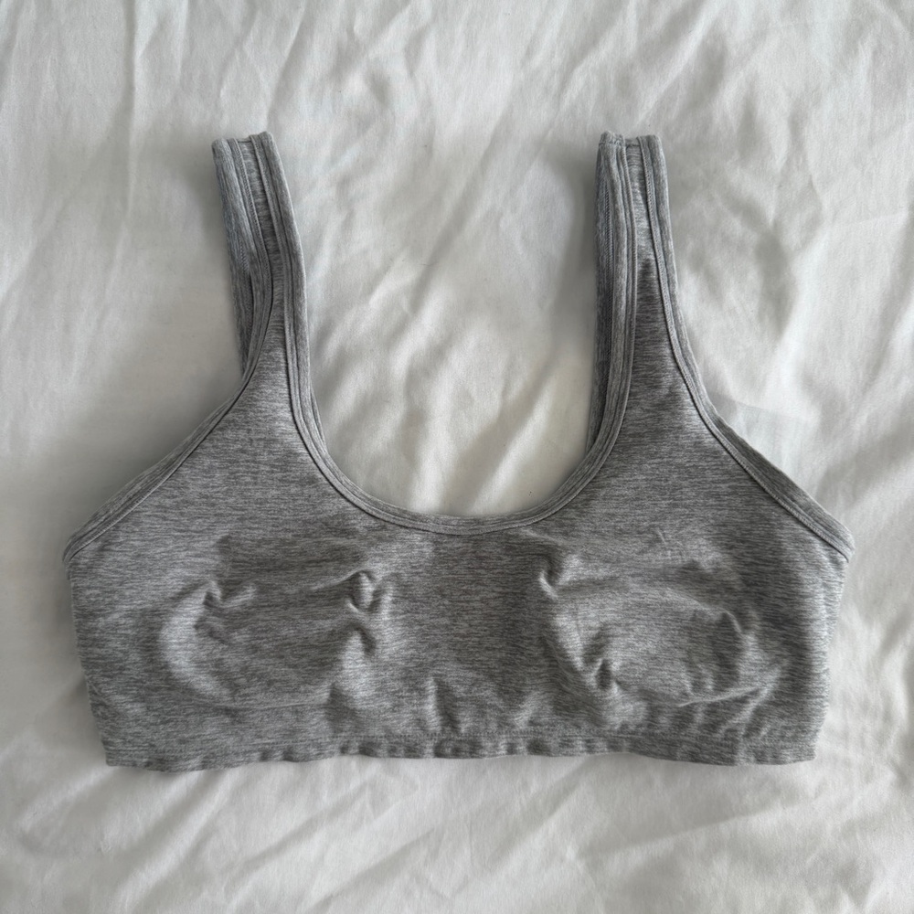 Alo Yoga Alosoft Center Stage Bra Heather Grey Medium Athletic Sports Bra - Picture 6 of 11